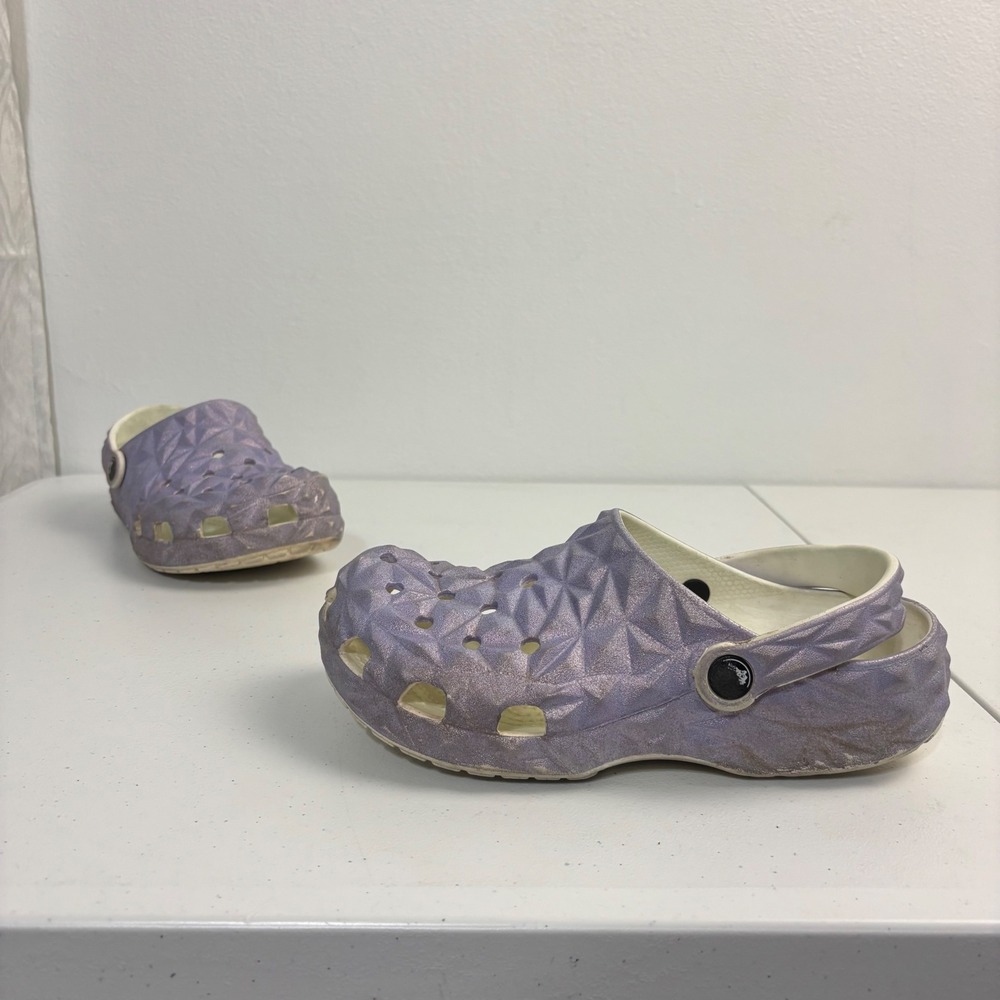 Crocs Classic Geometric Clogs Metallic Iridescent Purple Womens 7 Junior 5